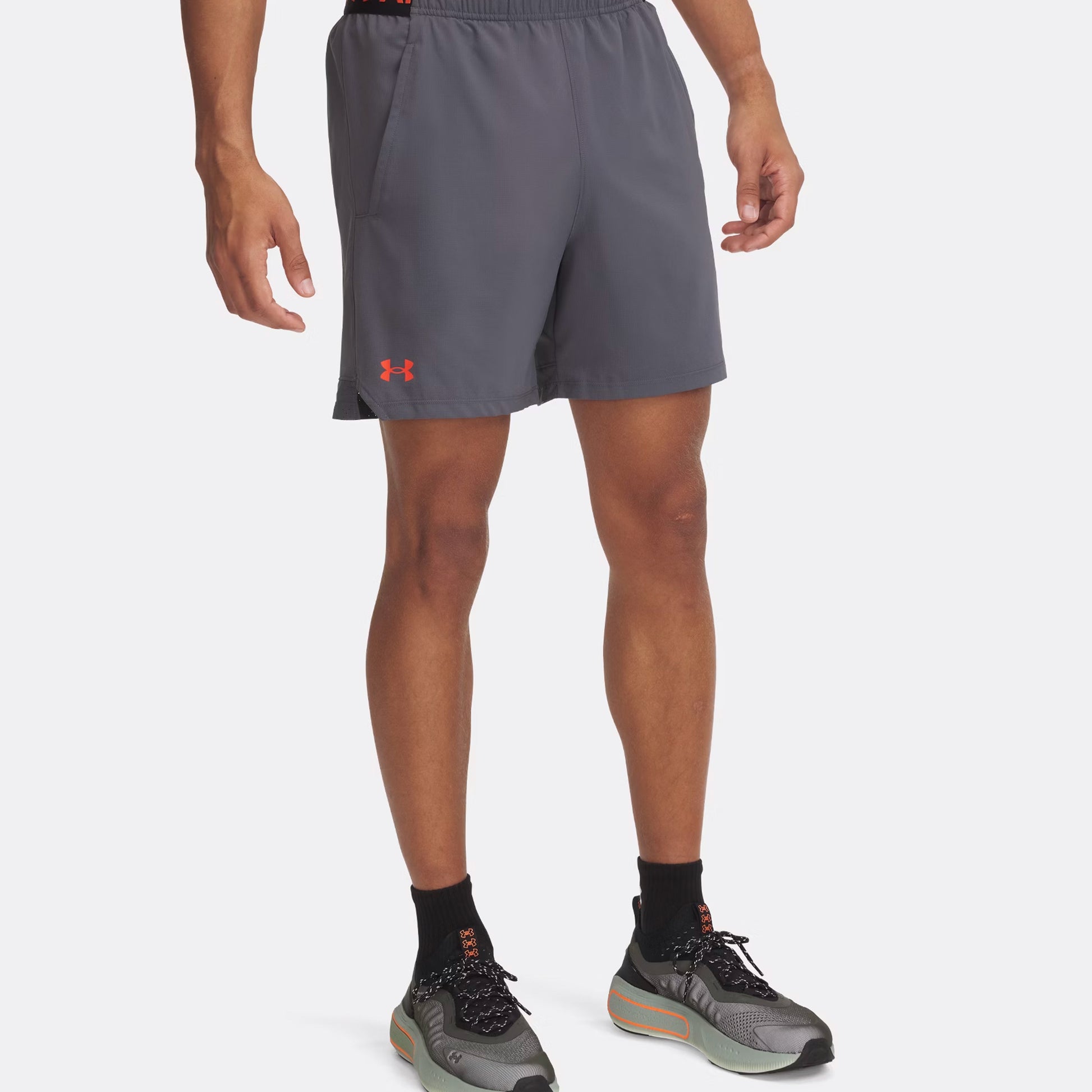 Under Armour Vansih Woven 6in Šortky Muži - šedá,