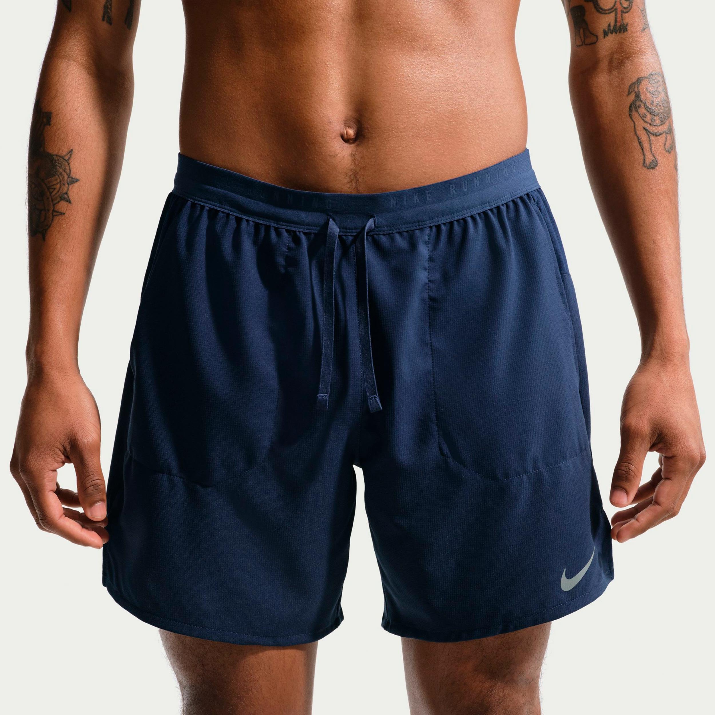 Nike STRIDE 2IN1 7IN  Bežecké šortky Muži - tmavě modrá, stříbrná