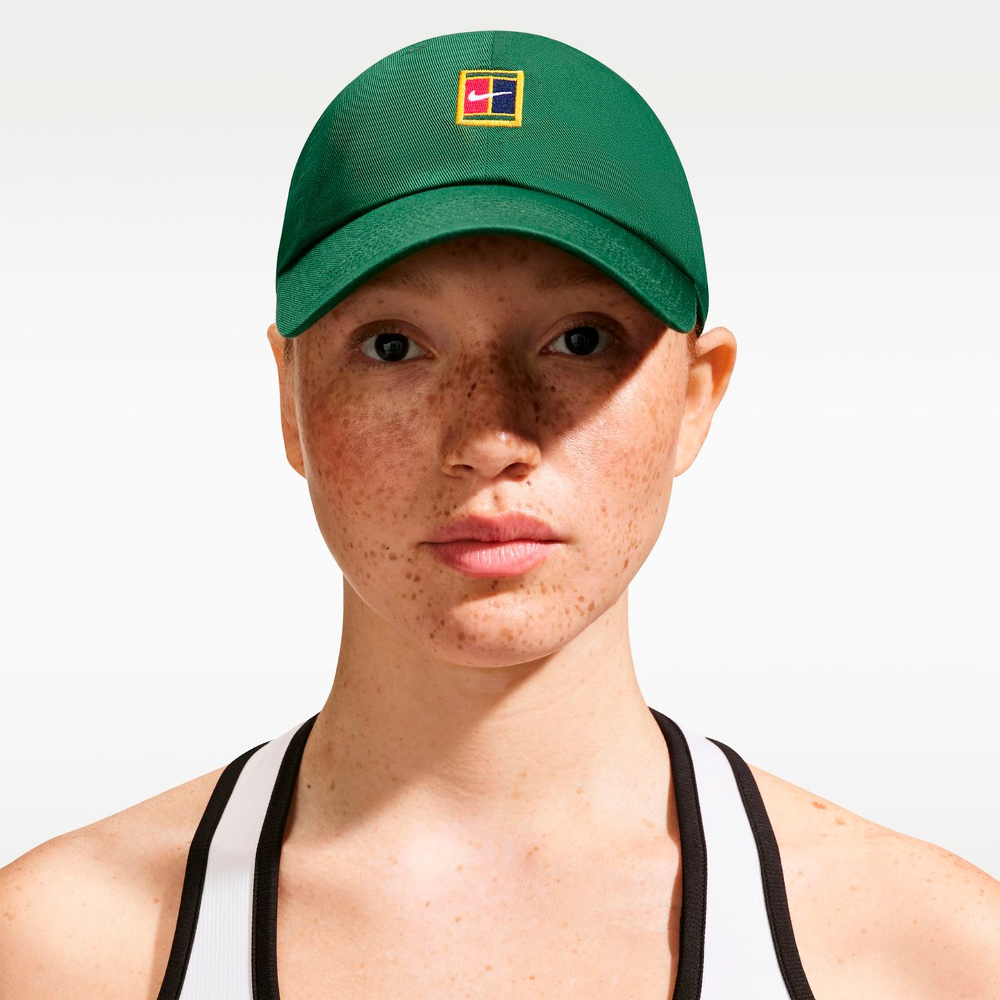 Nike Club Court Čepice Unisex - tmavě zelená