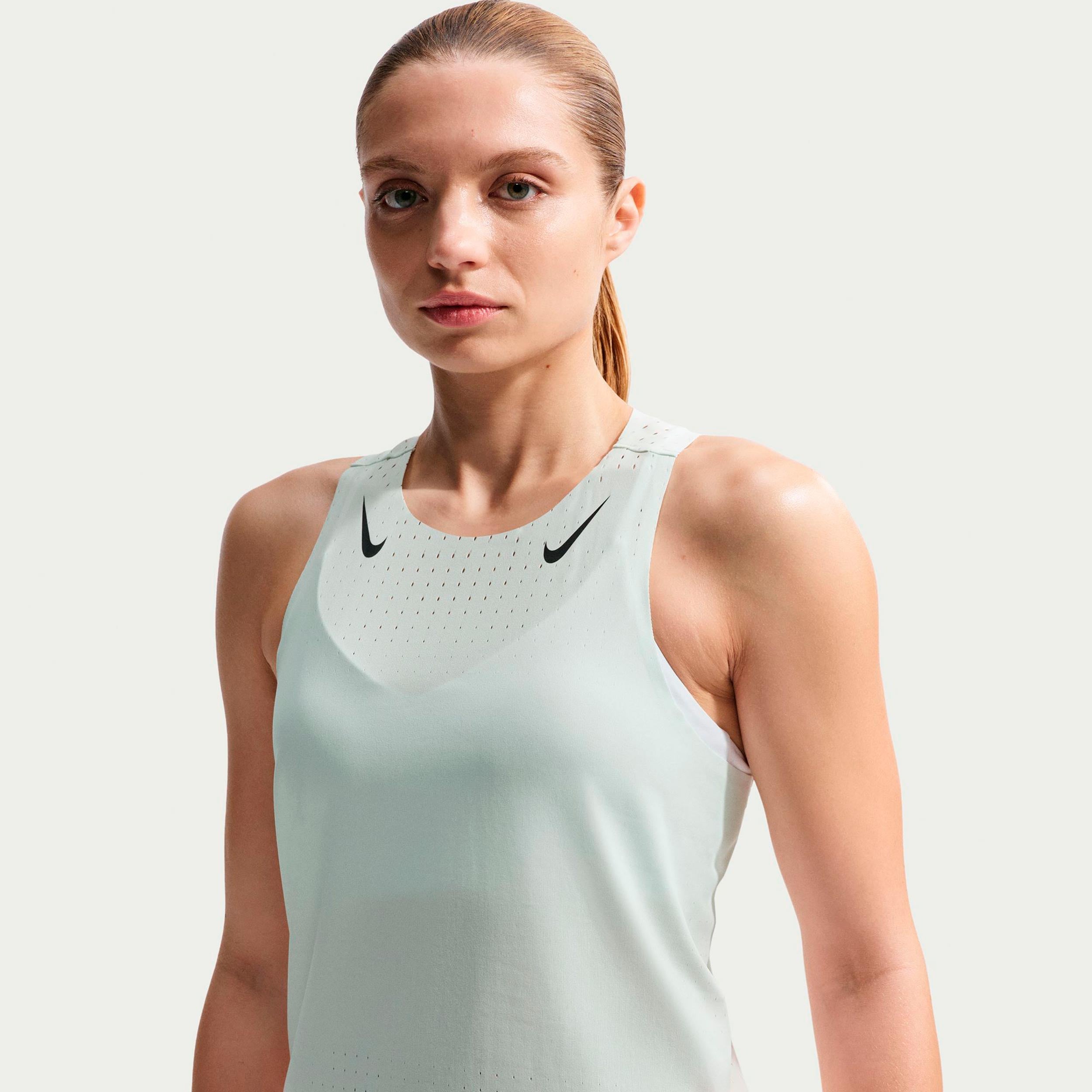 Nike AeroSwift Bežecké tričko Dámy - mätová, černá