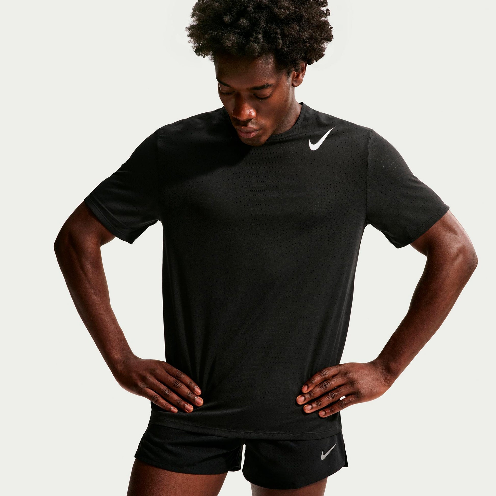 Nike Aeroswift Bežecké tričko Muži - černá, bílá