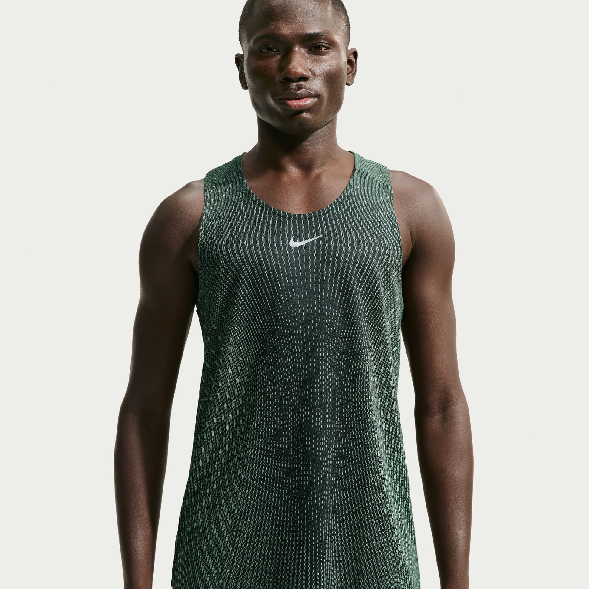 Nike Stride  Bežecké tričko Muži - olivová, stříbrná