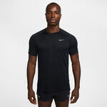 Nike Oblečenie Nike Stride Tee Bežecké tričko Muži-černá
