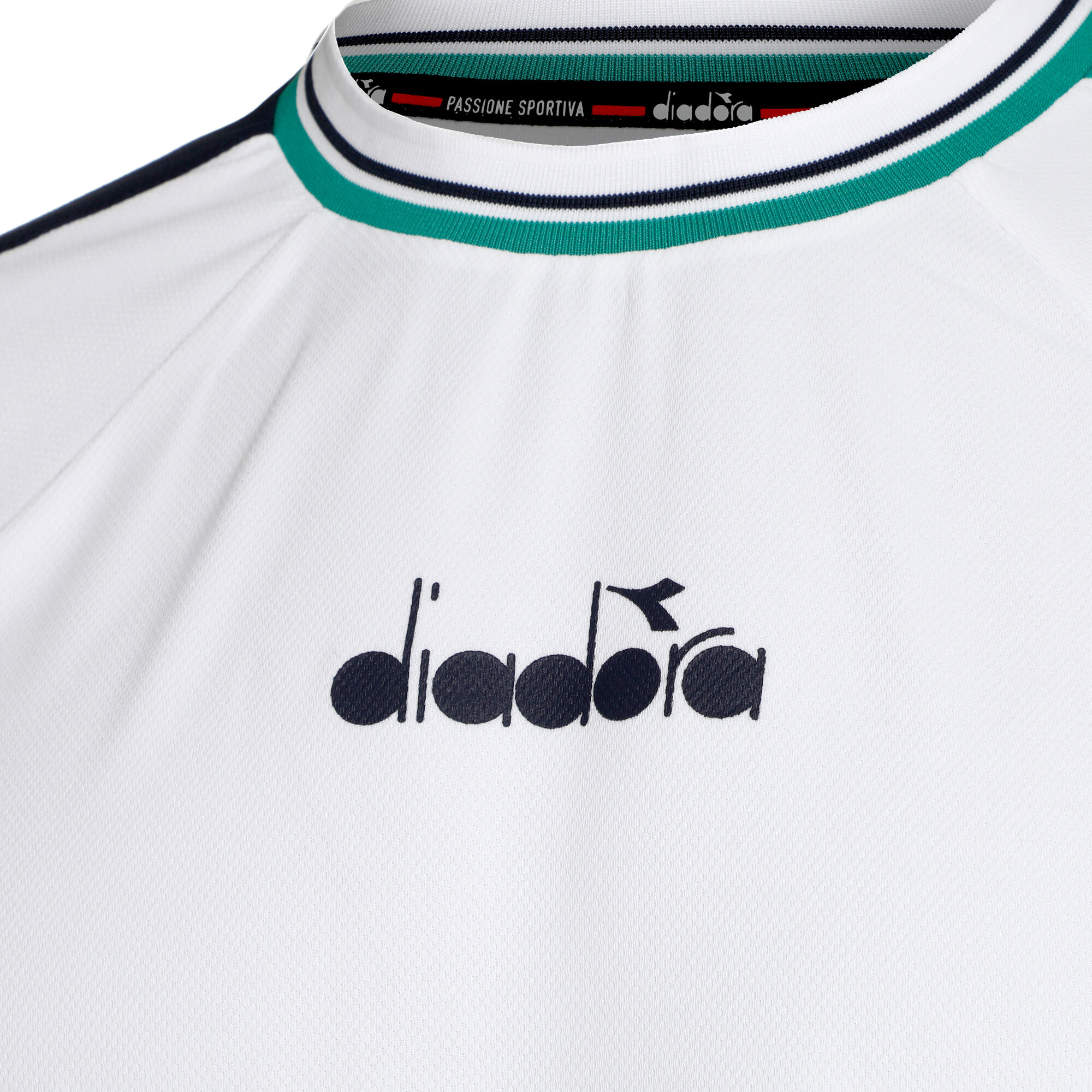 Diadora